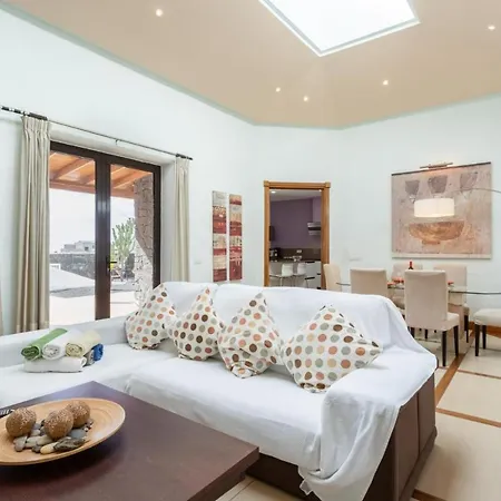 Longa Villa Yaiza (Lanzarote)